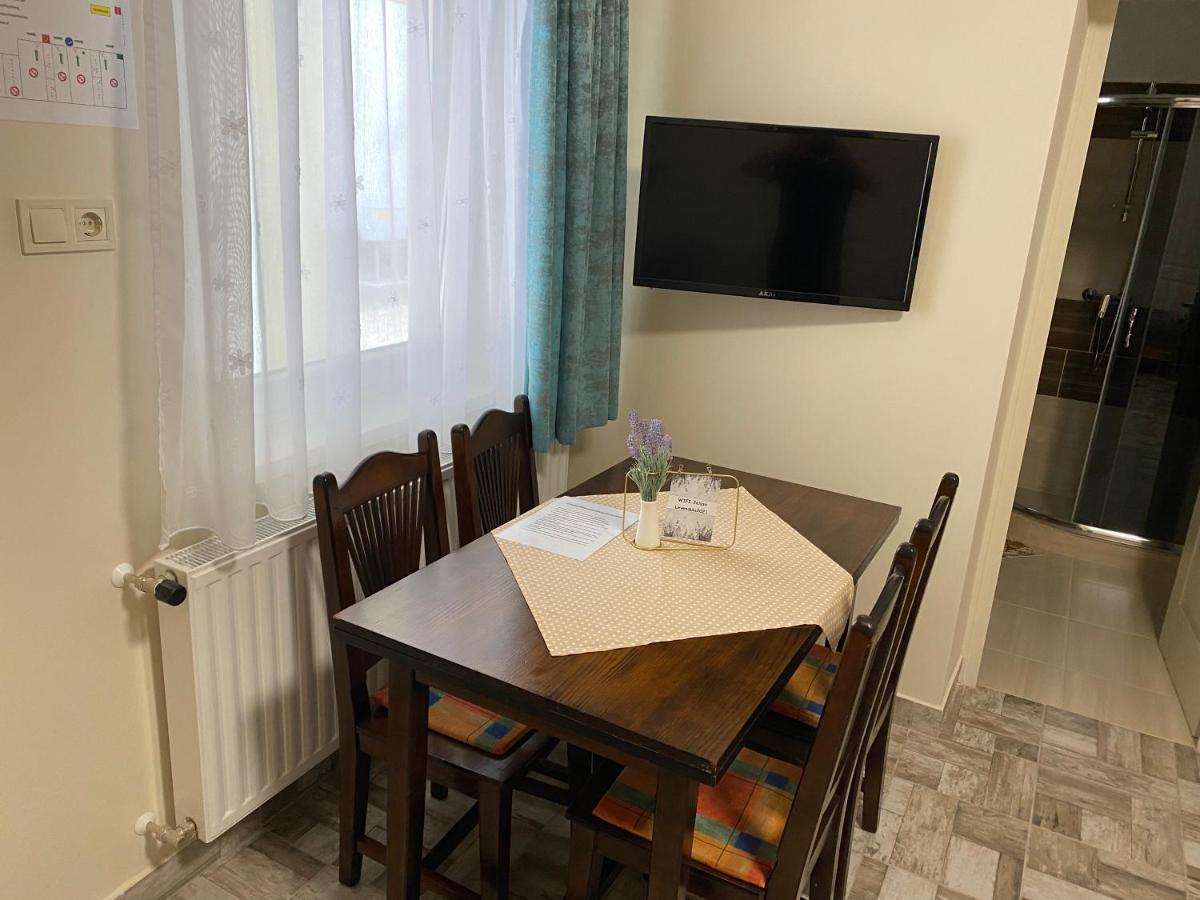 Levendula Vendeghaz Daire Hajduboszormeny Dış mekan fotoğraf