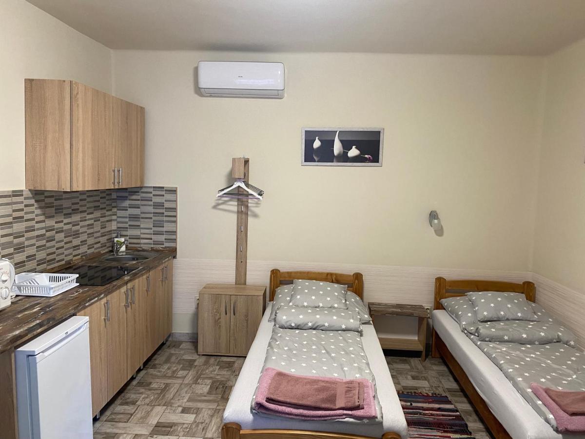 Levendula Vendeghaz Daire Hajduboszormeny Dış mekan fotoğraf