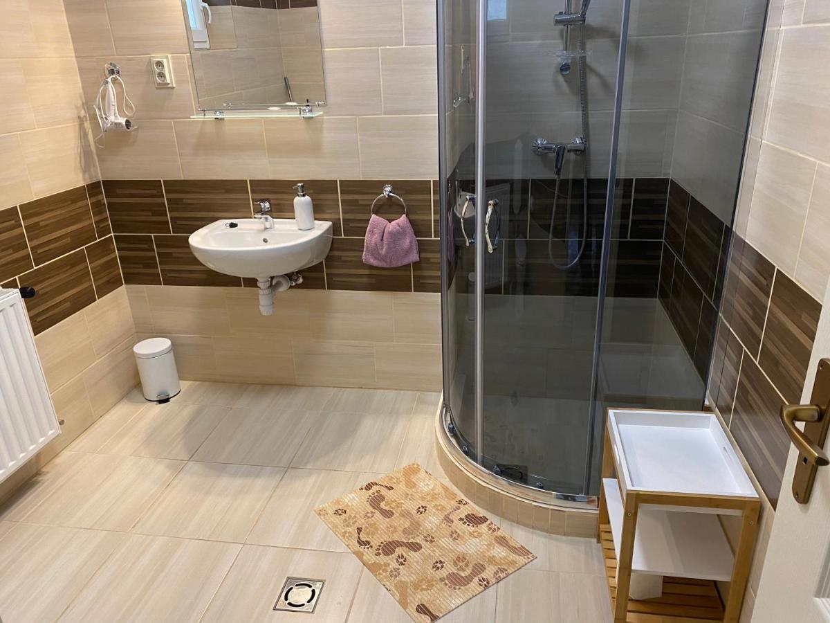 Levendula Vendeghaz Daire Hajduboszormeny Dış mekan fotoğraf